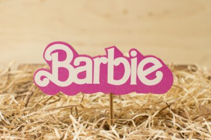 barbie logo na tortu